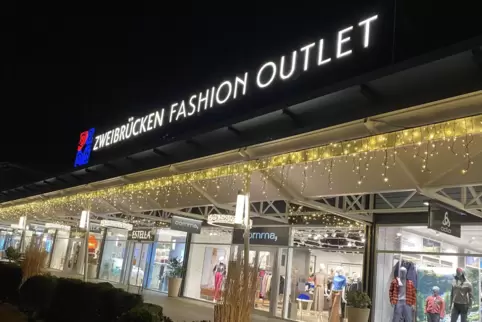 Bislang profitiert das Fashion Outlet von einer umstrittenen Landesverordnung. Bislang profitiert das Fashion Outlet von einer umstrittenen Landesverordnung.