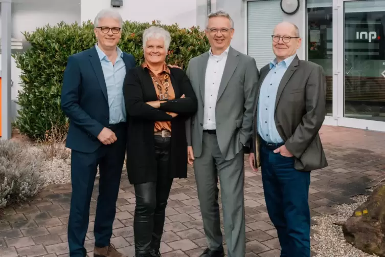 Wollen den Erfolg, den sie mit ihrem Unternehmen INP haben, zurückgeben (von links): die Gesellschafter Georg Jester, Katharina 