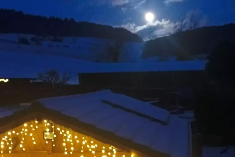 Winterliche Abendstimmung in Herschweiler-Pettersheim ist das Foto überschrieben, das im Januar die meisten Klicks auf sich gezo