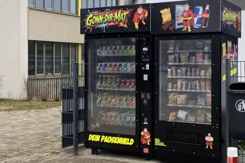 Pausenheld oder Problemfall? Der Automat steht in der Nähe mehrerer Schulen. 
