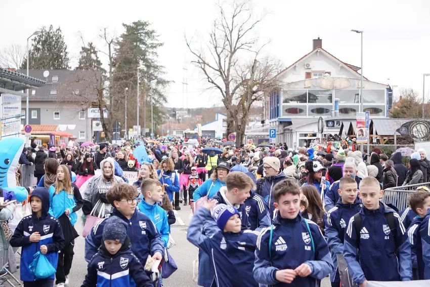 Sportlich kommen die Mitglieder der JFW Westpfalz daher.