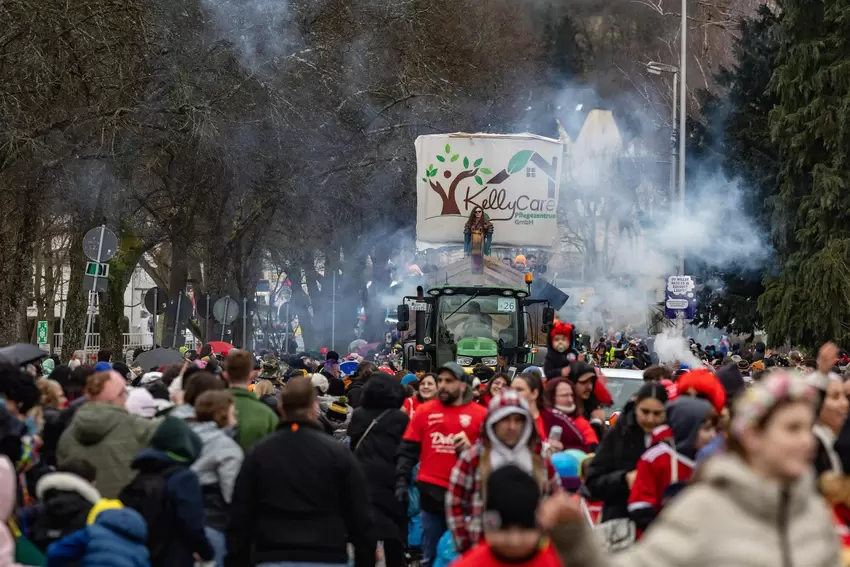 Viel los auf den Straßen.