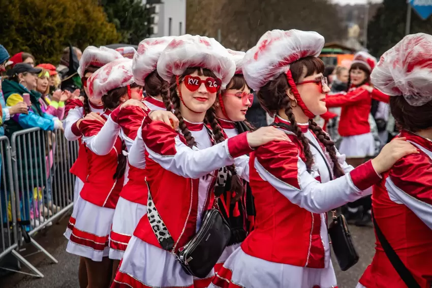 Spaß mit dem Karnevalsverein Zweibrücken und seiner Garde.