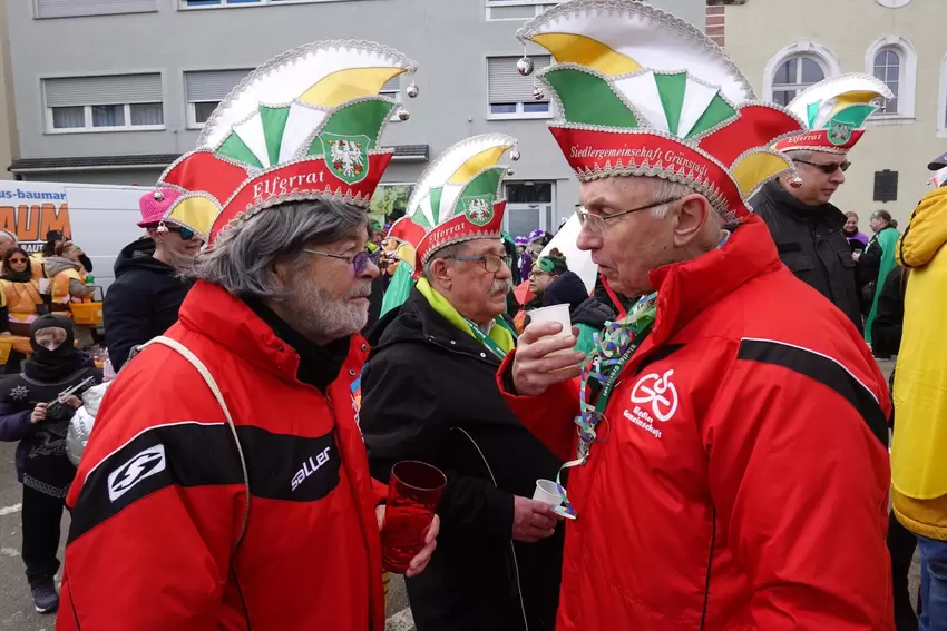 Noch etwas Wichtiges zu besprechen? Günter Dudenhöffer (links) und Wolfgang Lenart von den Siedlern.