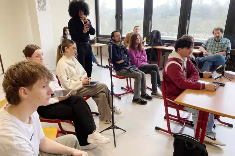 Alle Aufmerksamkeit galt den Antworten der Kandidaten. 