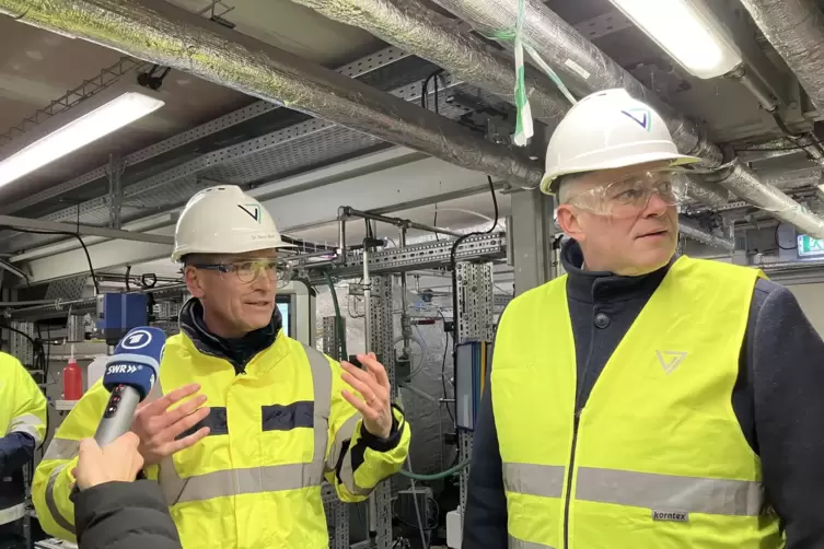 Setzt bei den erneuerbaren Energien auch auf Geothermie. CDU-Spitzenkandidat Gordon Schnieder (rechts) bei Vulcan Energy in der 