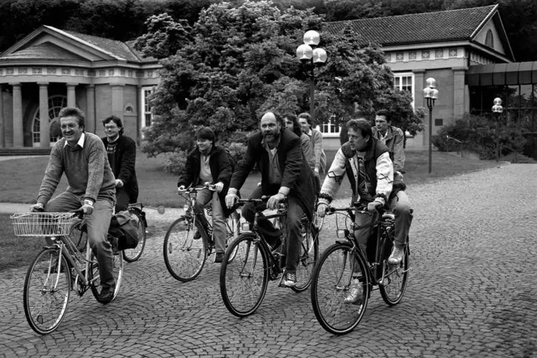 Urgesteine der Gr&uuml;nen. Auf dem Schwarz-Wei&szlig;-Foto von 1991 sind unter anderem Reinhard B&uuml;tikofer, Rezzo Schlauch und Fritz Kuhn m