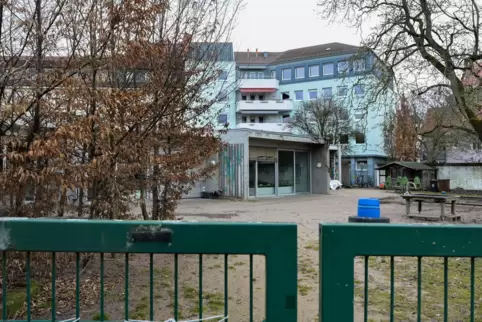 Blick aus der Judengasse: Kita Mariä Himmelfahrt. Blick aus der Judengasse: Kita Mariä Himmelfahrt.