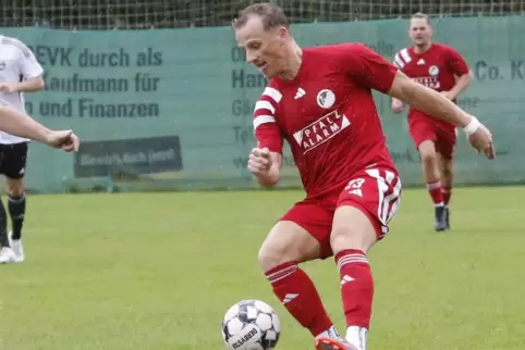 Im Testspiel gegen den 1. FCK II erzielte er den Ehrentreffer für den TuS Steinbach: Florian Bicking. 