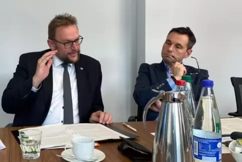 Die Spitze des Städtetags: Links Vorsitzender Markus Zwick, CDU-Oberbürgermeister von Pirmasens, rechts sein Vize und Koblenzer 