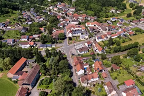 Welchen Ort hat unser Fotograf Eric Sayer hier aus der Luft abgebildet. Welchen Ort hat unser Fotograf Eric Sayer hier aus der Luft abgebildet.