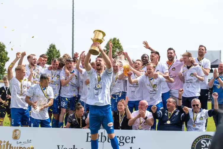 Die Oberliga-Fu&szlig;baller des FK Pirmasens