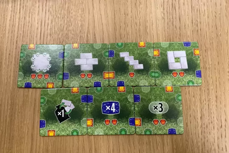 Mit der Mini-Erweiterung kommen Missionspl&auml;ttchen ins Spiel. 