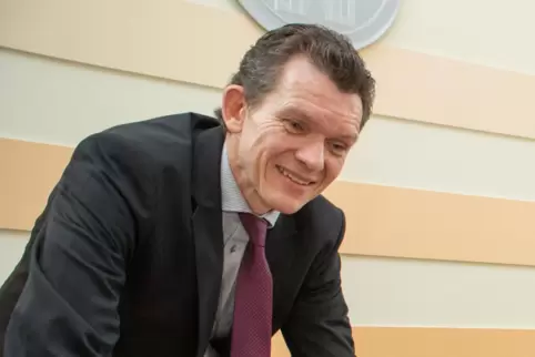 Die CDU im Neunkircher Stadtrat fordert Neunkirchens Oberbürgermeister Jörg Aumann auf, zurückzutreten. 