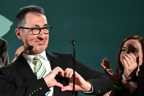 Ein Herz für Baden-Württemberg: Grünen-Spitzenkandidat Cem Özdemir.