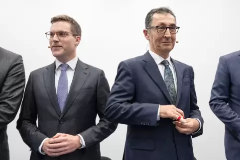 Manuel Hagel (CDU, links) und Cem Özdemir (Grüne, rechts). 