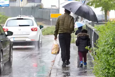 In den nächsten Tagen sollte der Regenschirm griffbereit sein. 