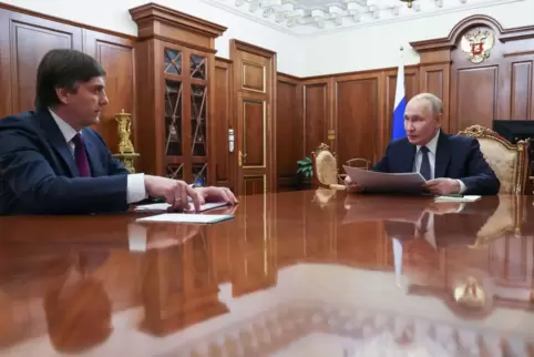 Seit dem Beginn des Iran-Kriegs kann Russland sein Öl wieder deutlich teurer verkaufen. Doch Präsident Wladimir Putin ist nur Zu