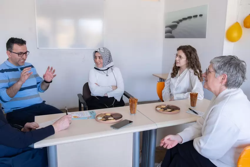 Halil Özsaglan (links) und Tülay Özcelik leiten in Frankenthal einen Verein für Schülernachhilfe. Sie freuen sich, dass die Poli