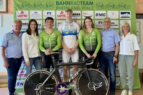 Das Team (von links): Frank Ziegler, Miriam Welte, Luca Spiegel, Henric Hackmann, Lara-Sophie Jäger, Hermann Mühlfriedel und Ale