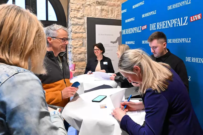 20260316_wahl_landtag_2026_schlossgespraech_schweitzer_schnieder_36