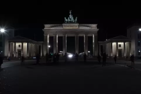 Auch außerhalb Haßlochs wird die „Earth Hour“ begangen. In Berlin wird beispielsweise die Beleuchtung des Brandenburger Tors abg