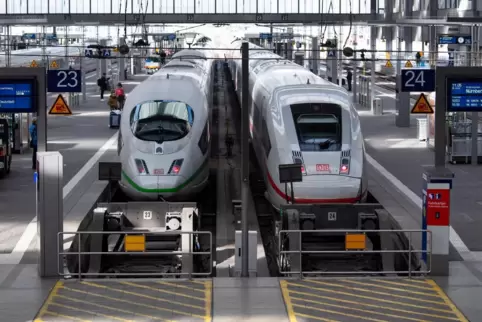 Im Münchner Hauptbahnhof mit seinen relativ vielen Bahnsteiggleisen könnte es möglich sein, ein Gleis als „Joker“ für den Fahrdi