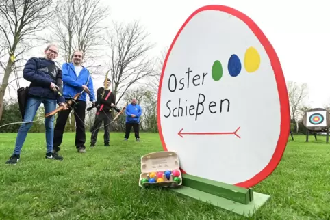 Feuer frei: Im Speyerer Umland laden Schützenvereine vor Ostern zum Ostereierschießen. 