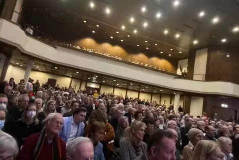 Der Kultursaal ist die gute Stube der Gemeinde Limburgerhof. Beim Neujahrsempfang im Januar waren rund 400 Menschen da. 