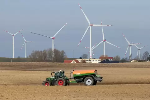 Windräder bei Battweiler und Großbundenbach wären nach Einschätzung der Flugsicherung keine gute Idee. Windräder bei Battweiler und Großbundenbach wären nach Einschätzung der Flugsicherung keine gute Idee.