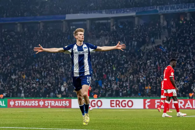Zwei Tore beim 6:1 der Hertha gegen den FCK im DFB-Pokal: Luca Schuler.