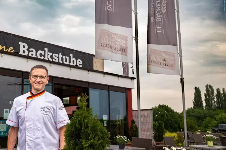 Der S&uuml;dpf&auml;lzer B&auml;ckermeister Claus Becker hat neben seiner Gl&auml;sernen Backstube in Edenkoben an mehreren Standorten in der Pfalz 