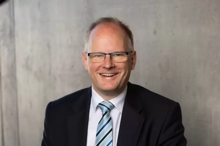 Thomas Koch leitet seit 2013 das Institut f&uuml;r Kolbenmaschinen am Karlsruher Institut f&uuml;r Technologie (KIT). 