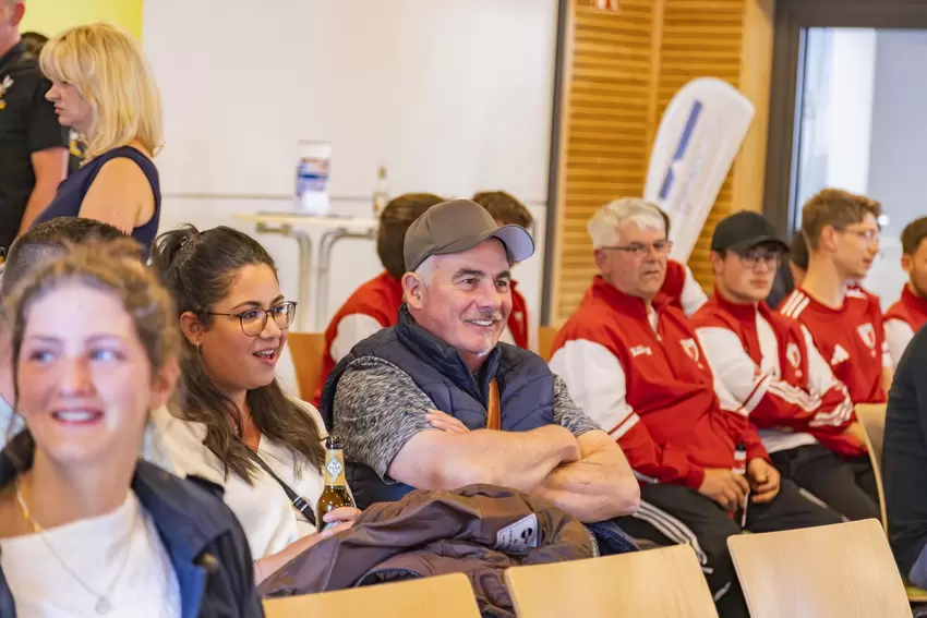 Boule-Spielerin und WM-Teilnehmerin Gina Müller (Zweite von links) belegte Platz vier.