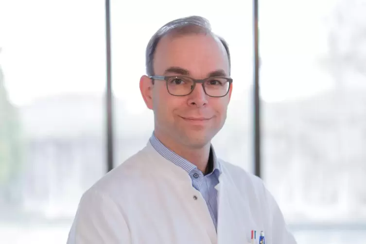 Neurologe Michael Roth leitet das vor f&uuml;nf Jahren eingerichtete Versorgungszentrum von Beginn an. 