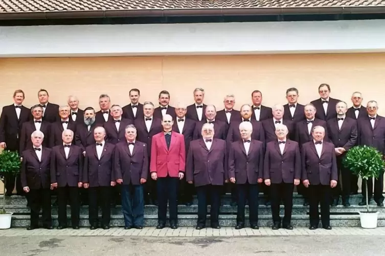 Der Chor beim 125-j&auml;hrigen Bestehen im Jahr 2001. 