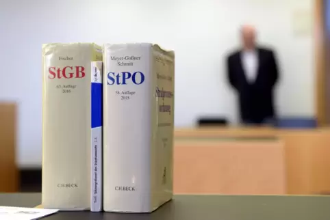Das Gericht verurteilte die Angeklagten zu Haftstrafen und blieb dabei etwas unter den Forderungen der Staatsanwaltschaft. 