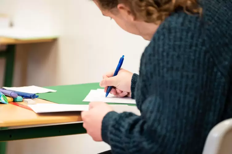 Wenn eine Klassenarbeit oder ein Test ansteht, ist das f&uuml;r die Lehrkraft mit viel Arbeit verbunden. &bdquo;Cucua&ldquo; soll helfen, den zei