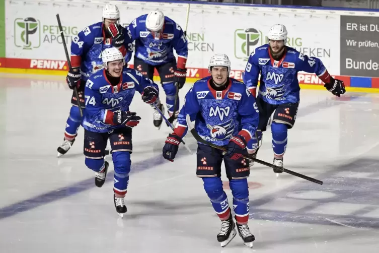 Die Adler freuen sich auf die Finals. 