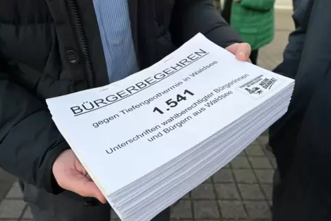 Die Bürgerinitiative hatte 1541 Unterschriften gesammelt - mit dem Ziel, das Tiefengeothermie-Projekt von Geopfalz zu verhindern