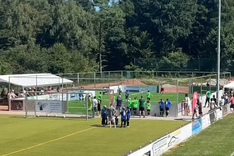 Dank der Leader-F&ouml;rderung konnte der TuS Heltersberg ein Soccerfeld anlegen.