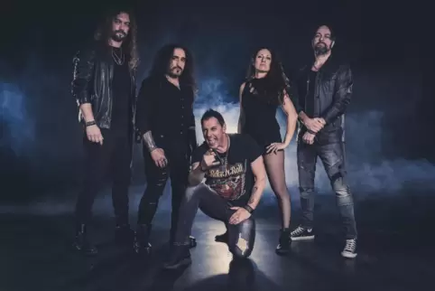 Die Band Hardline aus Los Angeles kam in der Kaiserslauterer Kammgarn gut an. 