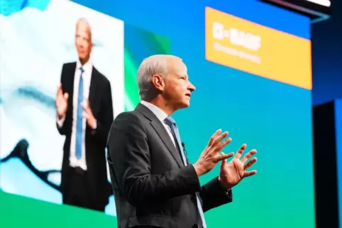 Markus Kamieth, Vorstandsvorsitzender der BASF, bei seiner Rede zur Hauptversammlung 2026.