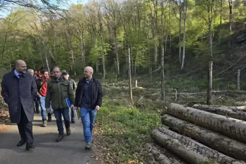 Ein einzigartiges Projekt startet, sind sich Bürgermeister Felix Leidecker, Konstantin Kempf von der SGD Süd und Raphael Philipp