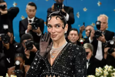 Dua Lipa