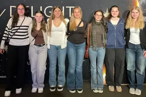 Die U18-Tischtennis-Mädchen des Hofenfels-Gymnasiums (HFG) belegten beim Bundesfinale von „Jugend trainiert“ Platz fünf. Schon v