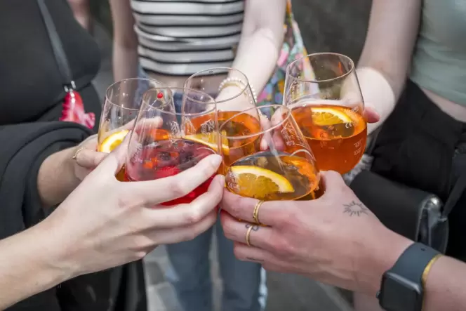 Der nächste Apéro-Treff steht an. Der nächste Apéro-Treff steht an.