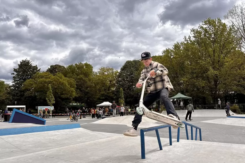 Testet den neuen Skatepark: Jonah Spies, 14 Jahre.