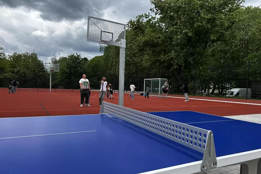 Hier kann man auch Tischtennis spielen.