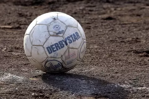 Wer steigt auf, wer steigt ab. 2025/2026 sind einige Rechenspiele notwendig.